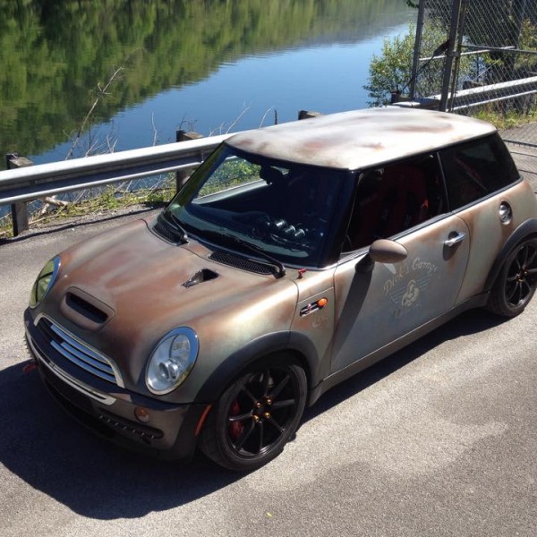 This is no rust bucket mini cooper. It is an effects paint !